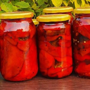 Ardei rosii kapia copti la borcan