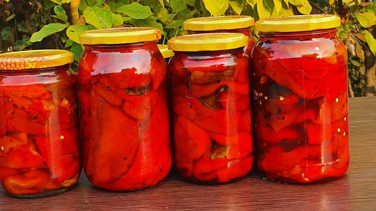 Ardei rosii kapia copti la borcan